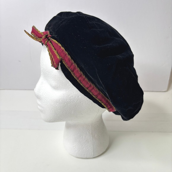 VTG Banana Republic Black Velvet Beret Hat Red Ribbon Accent 90s Y2K Retro - Picture 1 of 8